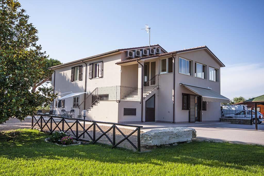Апартаменти Agrimare I Pavoni Монтальто-ді-Кастро Екстер'єр фото